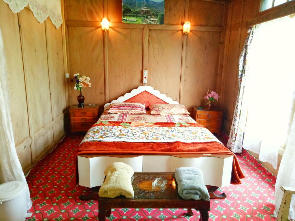 New Bul Bul Group Of Houseboats Srinagar Hotel Durgjan Exterior photo