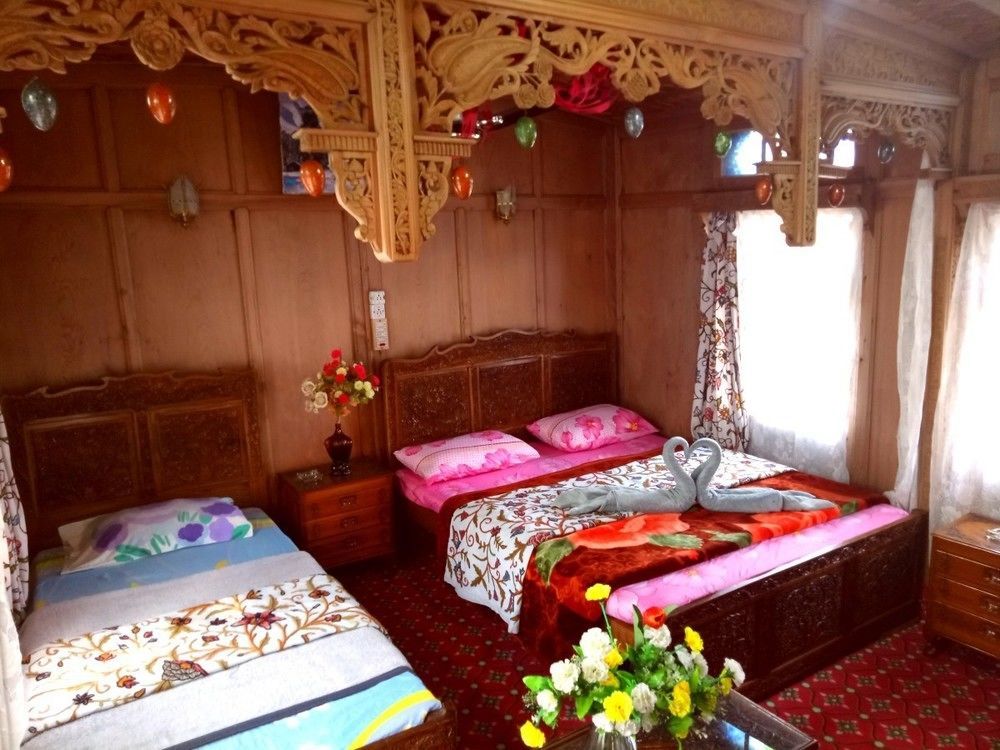 New Bul Bul Group Of Houseboats Srinagar Hotel Durgjan Exterior photo