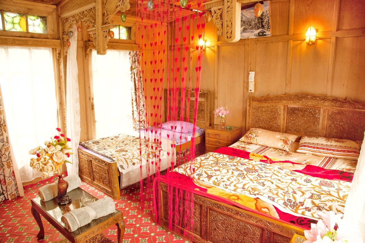 New Bul Bul Group Of Houseboats Srinagar Hotel Durgjan Exterior photo