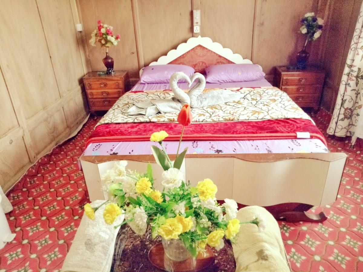New Bul Bul Group Of Houseboats Srinagar Hotel Durgjan Exterior photo